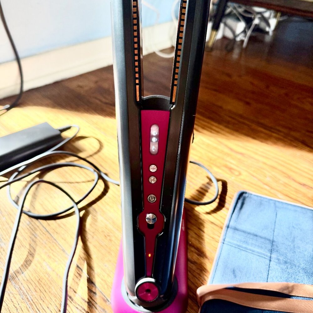 Dyson Corrale hair straightener Black Fuchsia - Like New - Picture 5 of 14